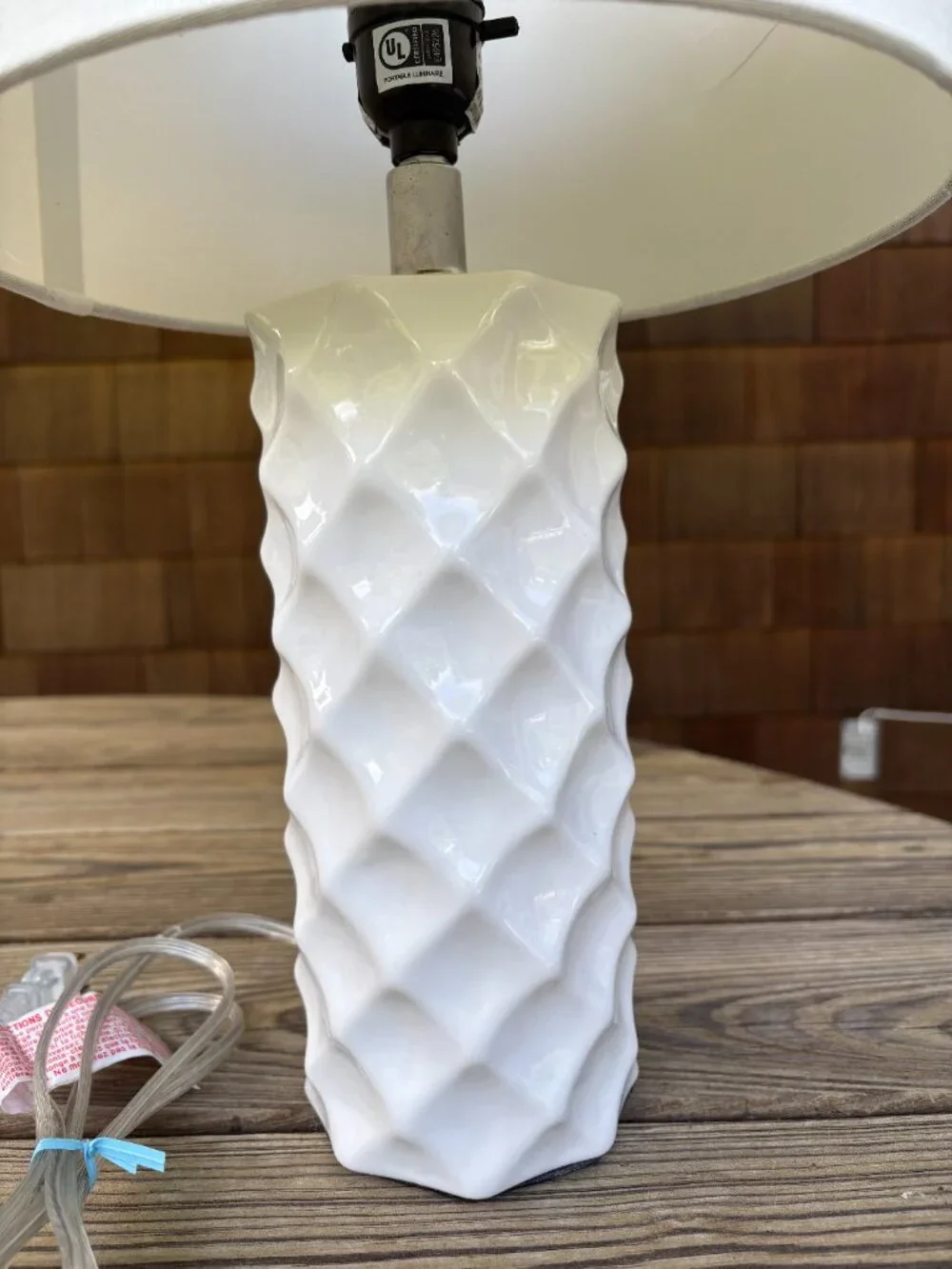 Safavieh table lamp